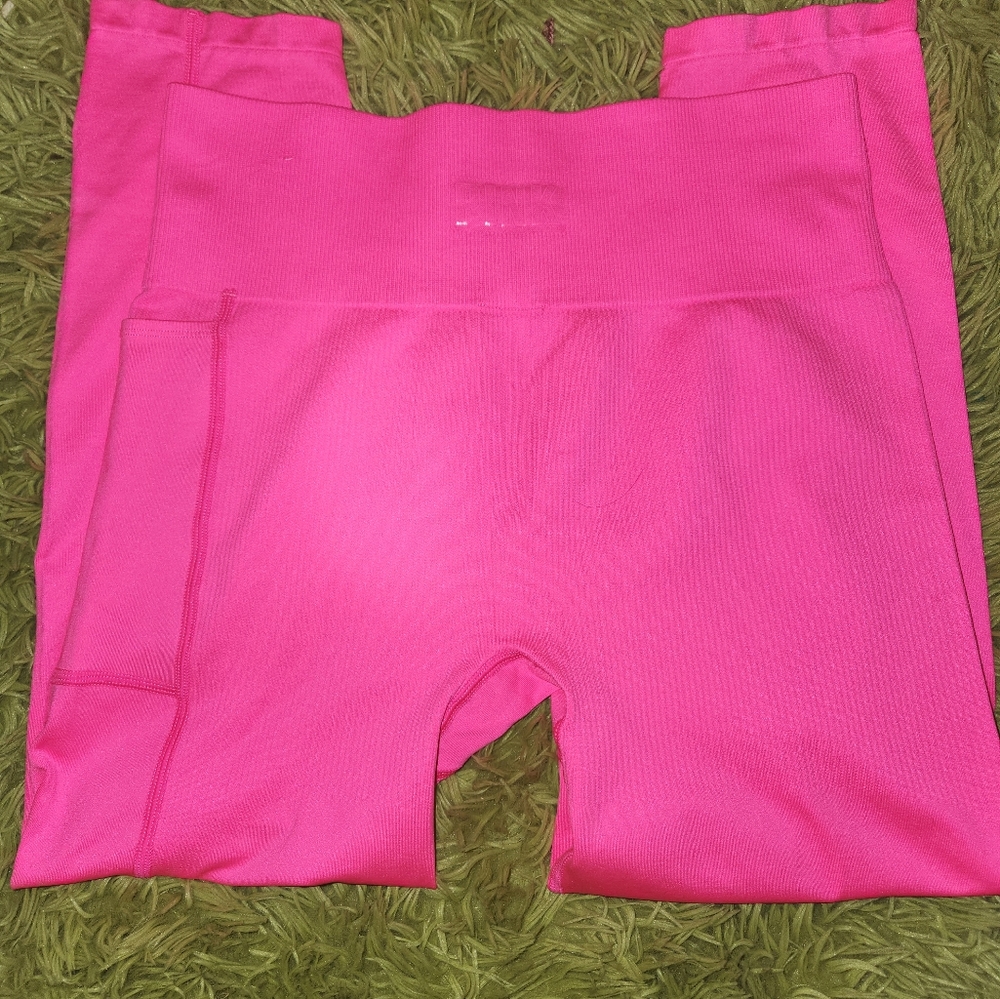 VS Pink Cool & Comfy Leggings